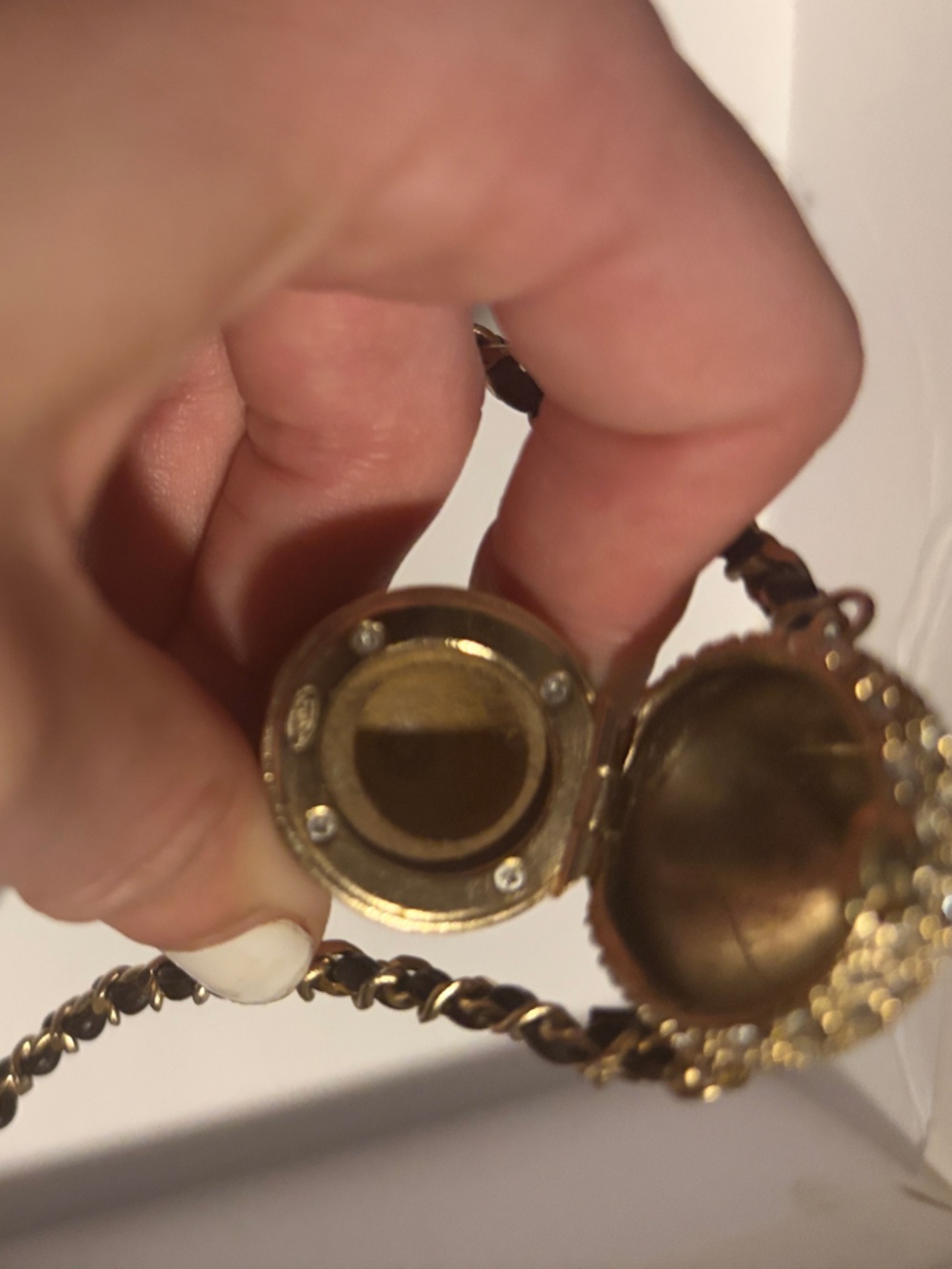 🪩 🥜🐿️   🆕 CC Crystal Wooden Acorn Pendant chain necklace 🐿️ 🪩 - Picture 7 of 15